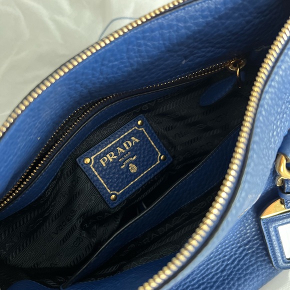 Prada Vitello Handbag - Picture 4 of 7